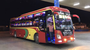 Nhà xe Duyệt Thủy
