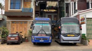 Nhà xe Anh Phụng