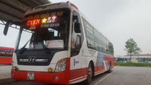 Nhà xe Điện Lý