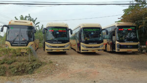 Nhà xe Hoàng Giang