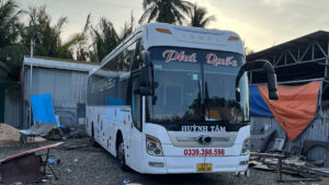 Nhà xe Huỳnh Tâm
