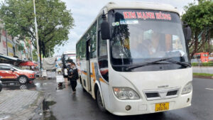 Nhà xe Kim Mạnh Hùng