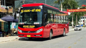 Nhà xe Quang Giang (Quang Tuyến)