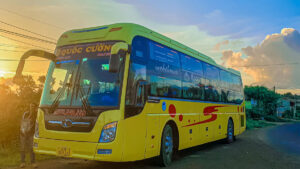 Nhà xe Quốc Cường