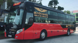 Nhà xe Quyền Giang