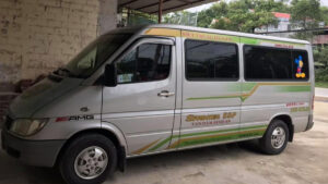 Nhà xe Việt Trung